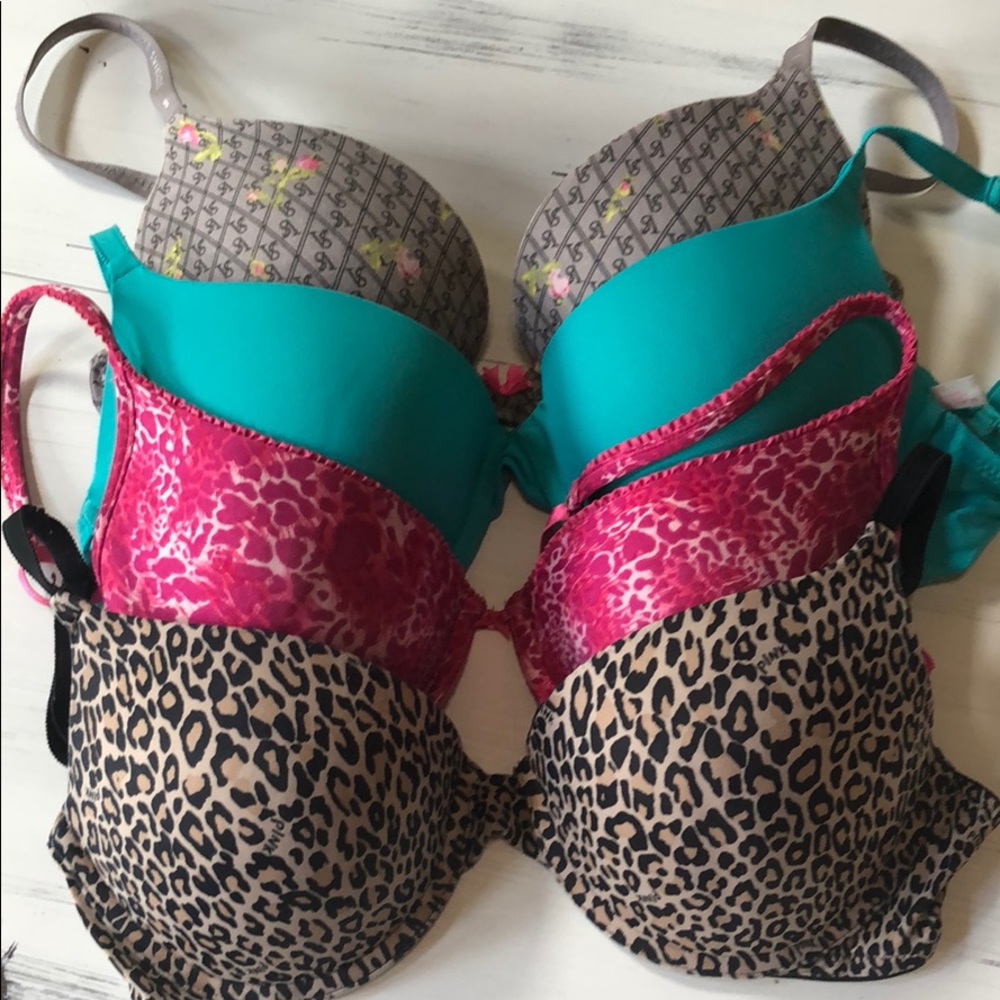 🔴SALE🔴 PINK & VICTORIA’S SECRET 4 PUSH-UP BRAS